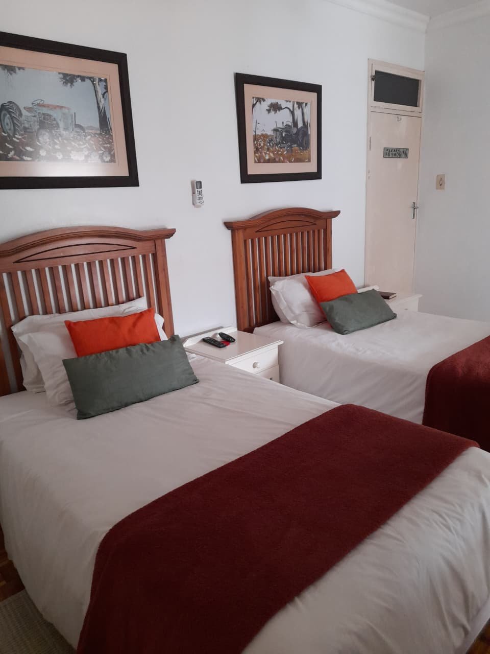 The Coral Room at Benguela B&B